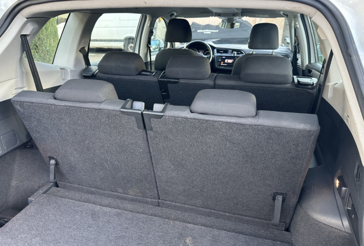 Volkswagen TIGUAN ALLSPACE 2.0 TDI 150 ch Trendline Business / 7 PLACES / Distrib 2024 / Attelage