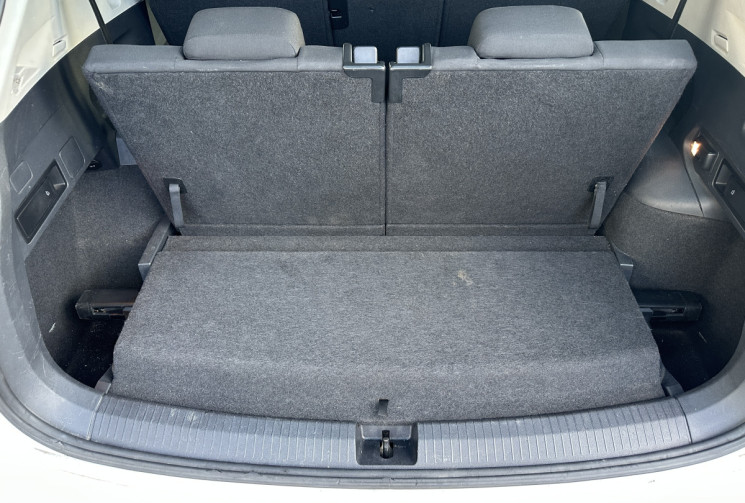 Volkswagen TIGUAN ALLSPACE 2.0 TDI 150 ch Trendline Business / 7 PLACES / Distrib 2024 / Attelage