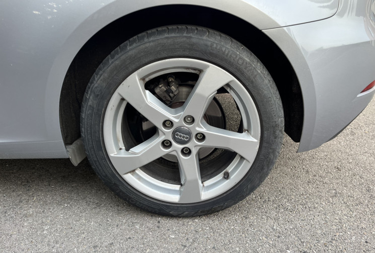 Audi A3 Sport TSI 115 cv / 72000km / 2017 / Super état / boîte manuelle / 3 portes 