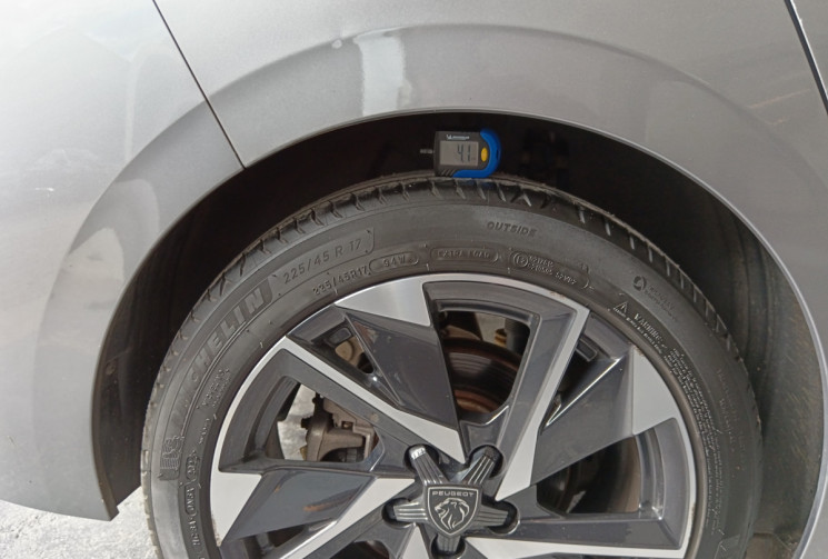 Peugeot 308 III 130 cv 1.2 PT ALLURE PACK DRIVE ASSIST PLUS GARANTIE 6 MOIS 
