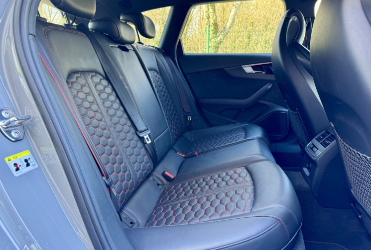 Audi RS4 Phase 2 2.9 TFSI V6 450 ch / Frein Ceramique / Pack Dynamic RS / Carbone int-ext / Full