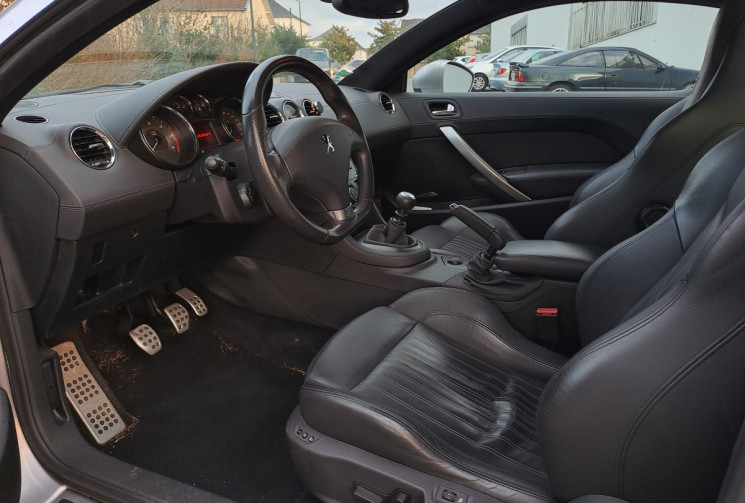 Peugeot RCZ 2.0 HDI 163ch Asphalt FULL OPTION