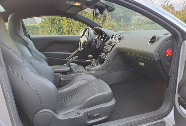 Peugeot RCZ 2.0 HDI 163ch Asphalt FULL OPTION