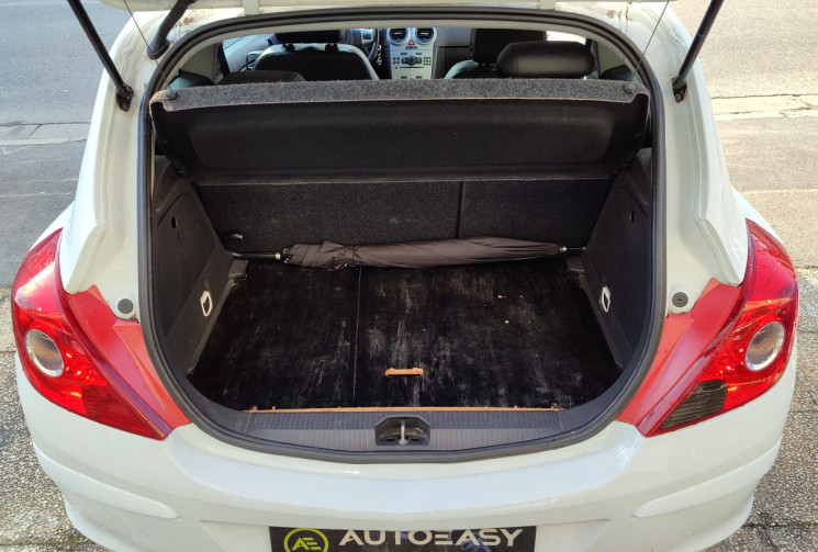 Opel Corsa D 3 portes Phase 2 1.0 i 65 cv