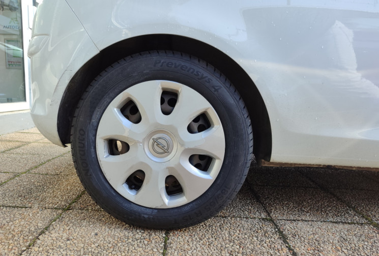Opel Corsa D 3 portes Phase 2 1.0 i 65 cv