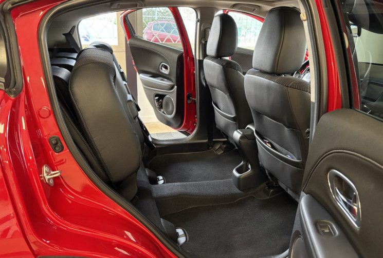 Honda HR-V 1.5 i-VTEC 16V FWD 130
