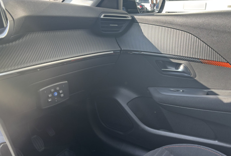 Peugeot 208 1.5 Bluehdi 100 ACTIVE - AUTO ECOLE - TVA récupérable