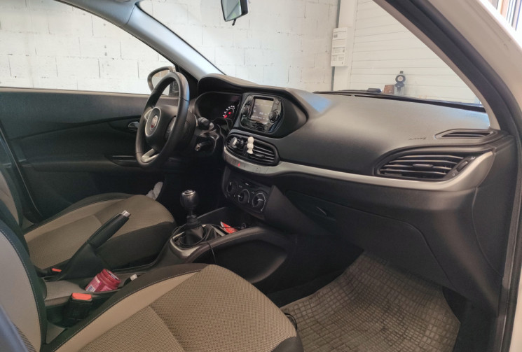 FIAT TIPO 1.4 95ch Easy MY18 SEDAN CT OK