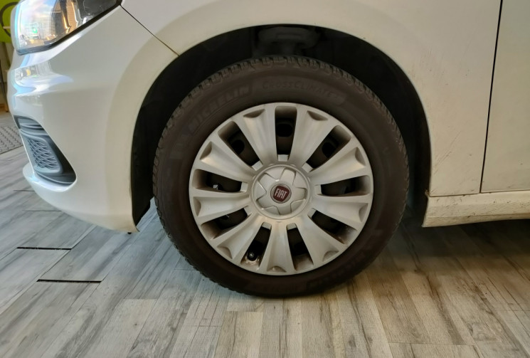 FIAT TIPO 1.4 95ch Easy MY18 SEDAN CT OK