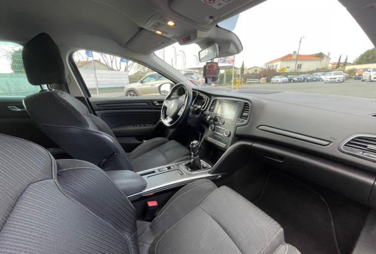 Renault Megane IV 1.5 DCI 110 HATCHBACK LIMITED  - GARANTIE 12 MOIS