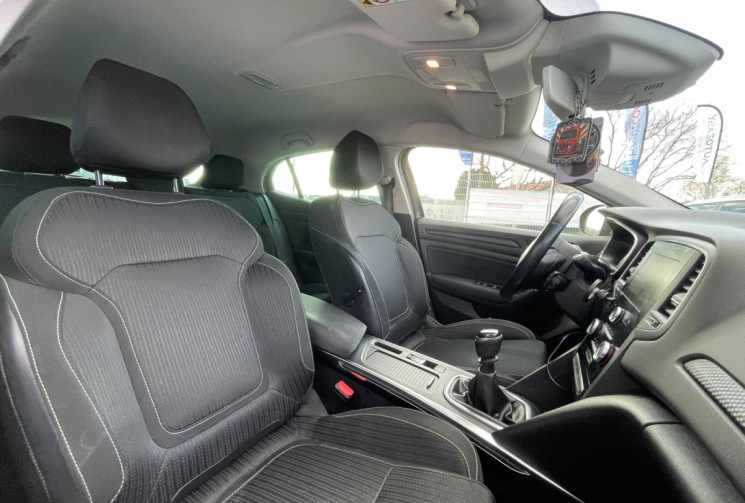 Renault Megane IV 1.5 DCI 110 HATCHBACK LIMITED  - GARANTIE 12 MOIS