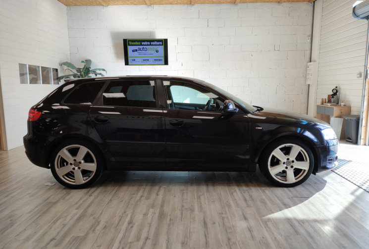 Audi A3 SPORTBACK  2.0 TDI 140ch S line DISTRIBUTION OK 