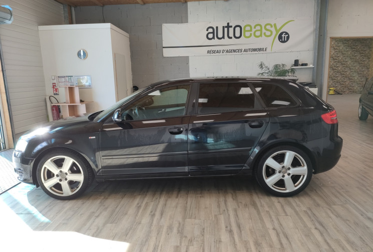 Audi A3 SPORTBACK  2.0 TDI 140ch S line DISTRIBUTION OK 