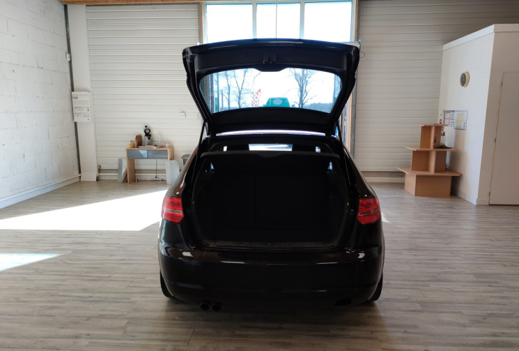 Audi A3 SPORTBACK  2.0 TDI 140ch S line DISTRIBUTION OK 