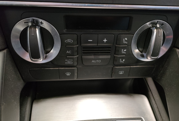 Audi A3 SPORTBACK  2.0 TDI 140ch S line DISTRIBUTION OK 