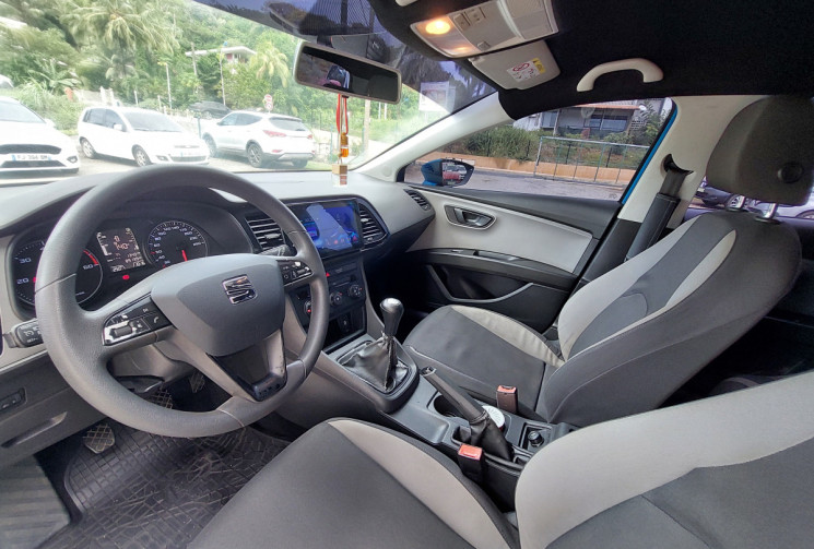 SEAT Leon 1.6 TDI 110ch FAP Premium Start&Stop // Bon état 