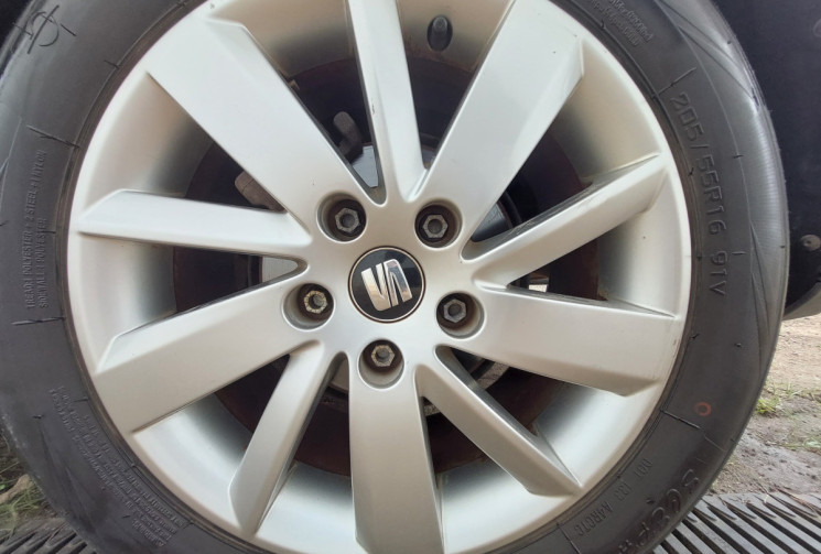 SEAT Leon 1.6 TDI 110ch FAP Premium Start&Stop // Bon état 