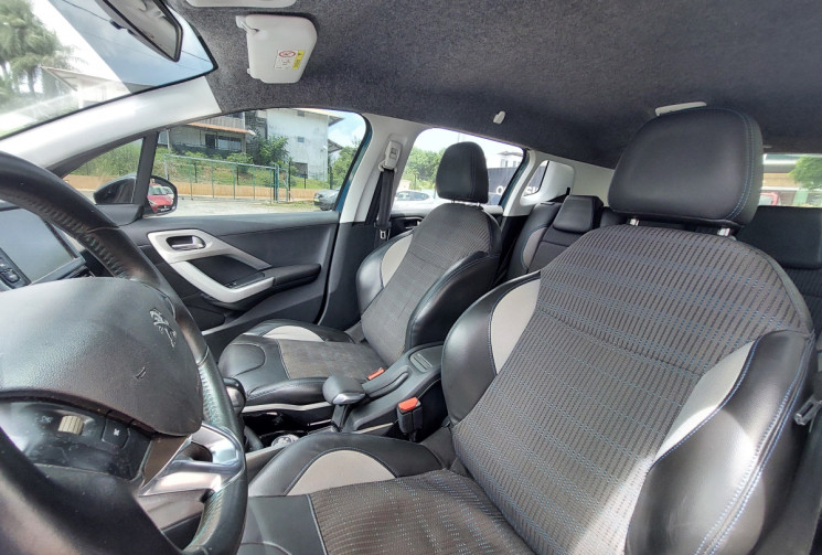 Peugeot 2008 1.6 BlueHDi 100ch Urban Cross S&S // Bon état