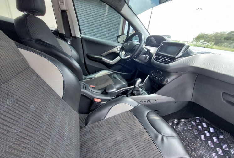 Peugeot 2008 1.6 BlueHDi 100ch Urban Cross S&S // Bon état
