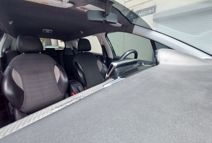 Peugeot 2008 1.6 BlueHDi 100ch Urban Cross S&S // Bon état