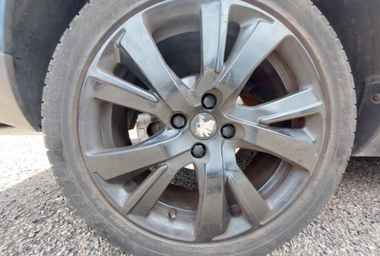 Peugeot 2008 1.6 BlueHDi 100ch Urban Cross S&S // Bon état