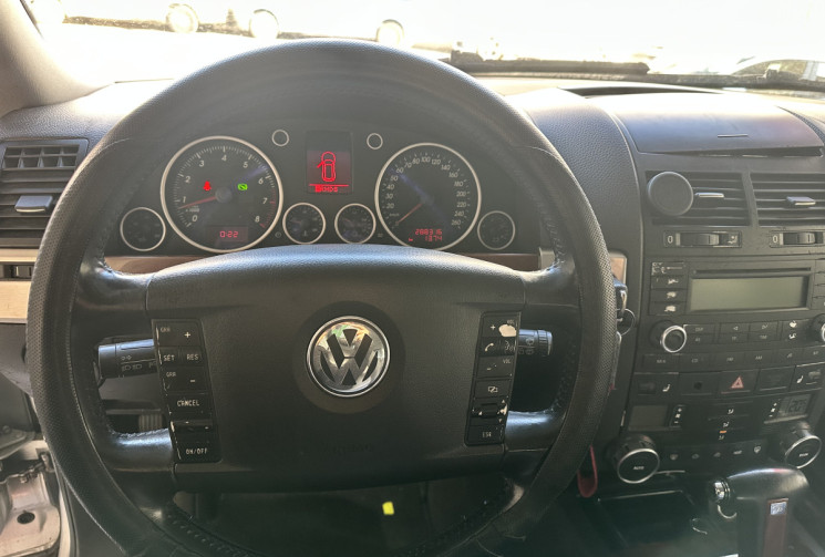 Volkswagen TOUAREG 3.2 V6 220 BVA