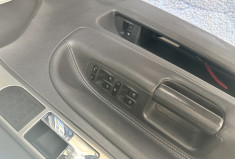 Volkswagen TOUAREG 3.2 V6 220 BVA