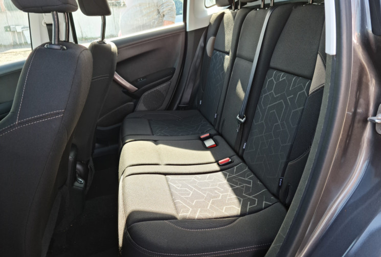 Peugeot 2008 1.6 hdi 100 CH RADAR AR / GPS