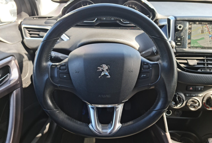 Peugeot 2008 1.6 hdi 100 CH RADAR AR / GPS