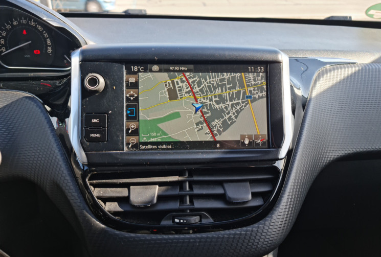 Peugeot 2008 1.6 hdi 100 CH RADAR AR / GPS