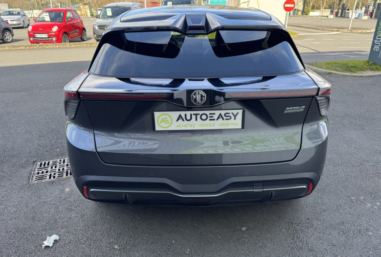 MG MG4  EV 204CH - 64kWh Luxury MY23