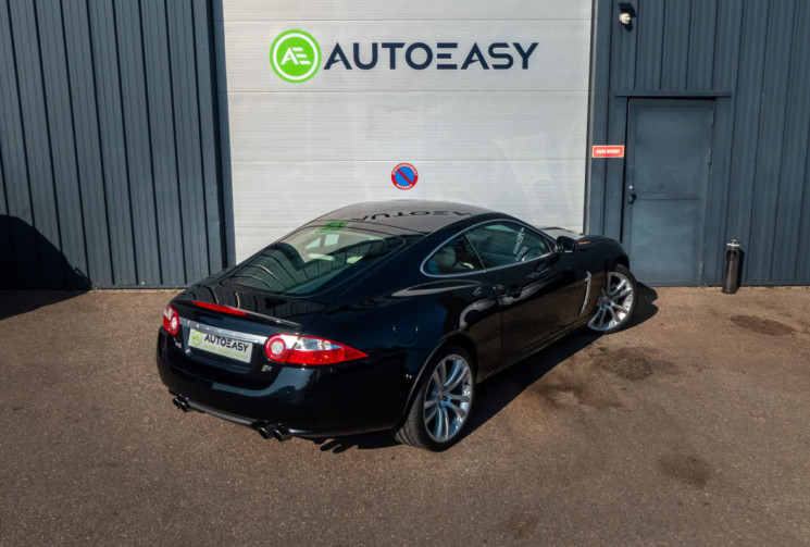 Jaguar XKR 4.2 v8 coupé 416 cv
