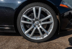 Jaguar XKR 4.2 v8 coupé 416 cv