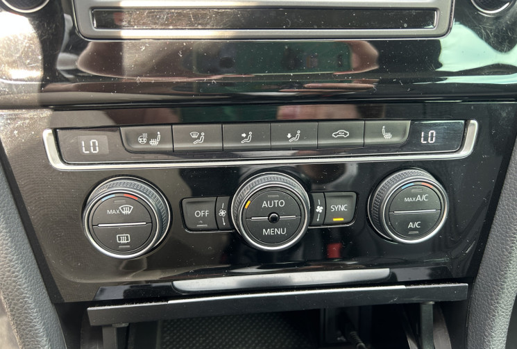 Volkswagen Golf VII SW 1.2 TSI Blue Motion 110 Allstar Historique complet /sièges chauffants/Carplay