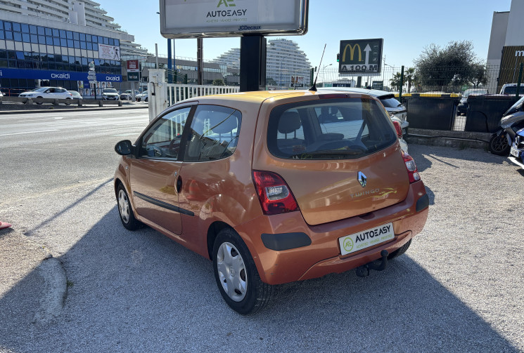 Renault Twingo II 1.2 LEV 16V 75CH AUTHENTIQUE * DISTRIBUTION NEUVE * 1ere MAIN 