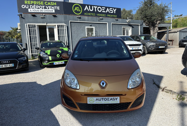 Renault Twingo II 1.2 LEV 16V 75CH AUTHENTIQUE * DISTRIBUTION NEUVE * 1ere MAIN 