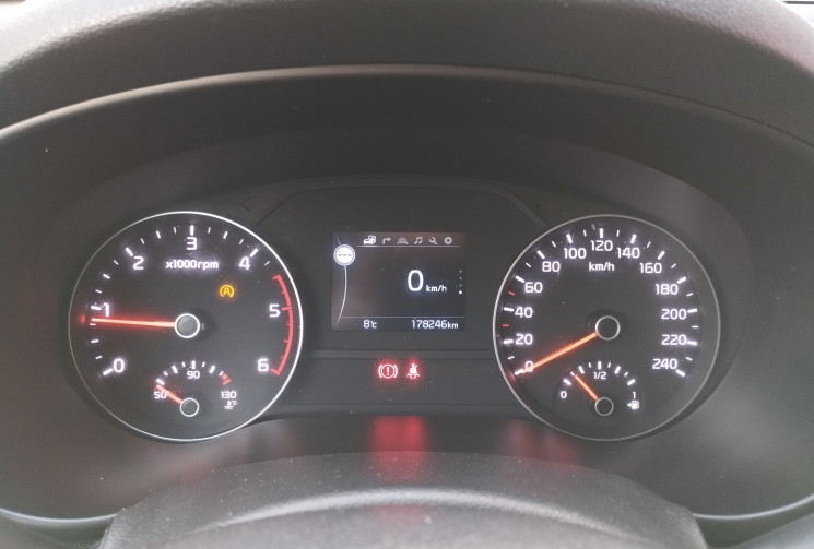 Kia Sportage  IV 1.7 CRDi 115 ISG Active 4x2 BVM6 / 1° main / Entretien Kia