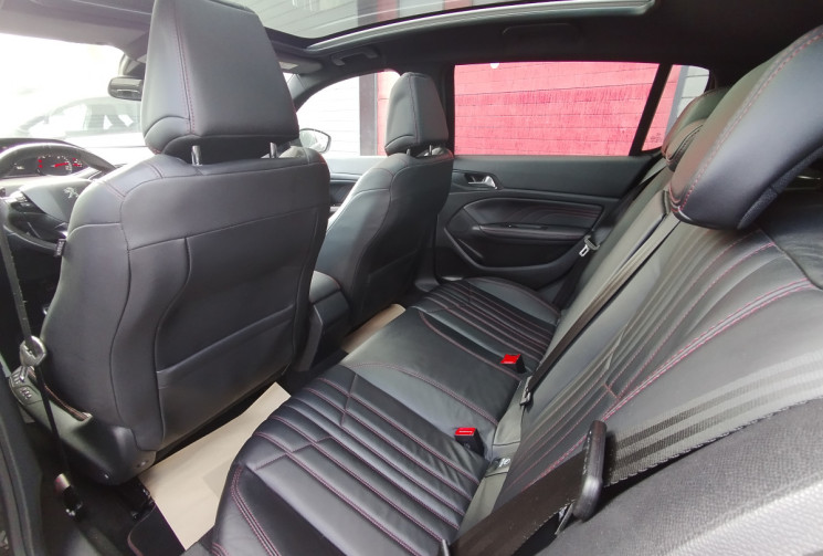 Peugeot 308 2.0 BlueHDi 180 S&S GT EAT8 / Historique complet / Toit pano / WiFi Denon 