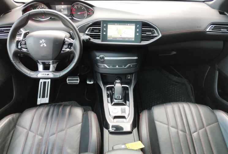 Peugeot 308 2.0 BlueHDi 180 S&S GT EAT8 / Historique complet / Toit pano / WiFi Denon 
