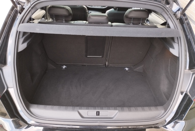 Peugeot 308 2.0 BlueHDi 180 S&S GT EAT8 / Historique complet / Toit pano / WiFi Denon 