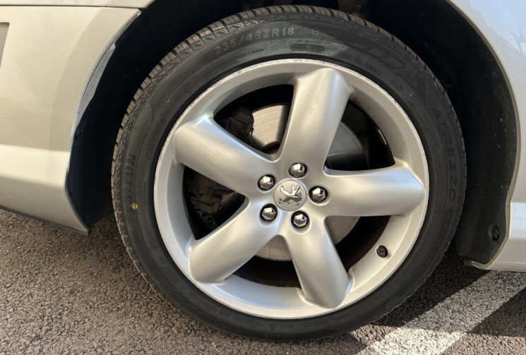 Peugeot 407 3.0 HDi V6  241 CH BVA