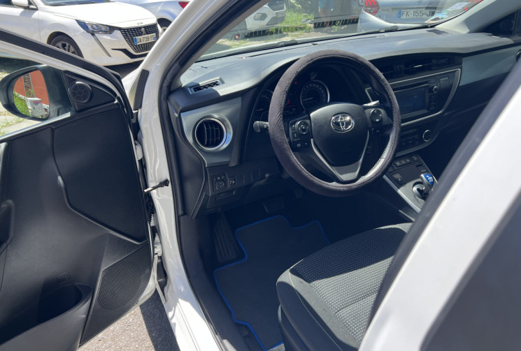 Toyota AURIS  Hatchback 1.8 VVT-i HSD CVT Hybride 136 cv FEEL