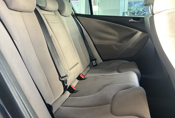 Volkswagen Passat 3.2 V6 FSI 250 