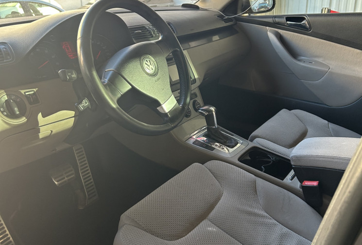 Volkswagen Passat 3.2 V6 FSI 250 