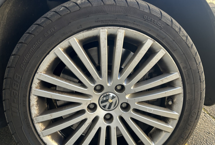 Volkswagen Passat 3.2 V6 FSI 250 