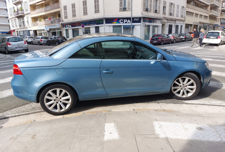 Volkswagen EOS 2.0 FSI 150 CARAT CUIR SIEGES ELECTRIQUE ENTRETIEN VOLKSWAGEN