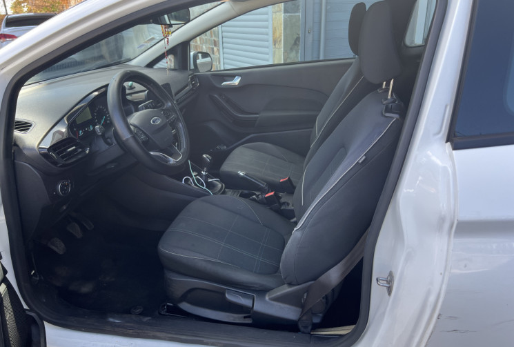 Ford Fiesta  VII 1.5 TDCi  85 cv Business UTILITAIRE