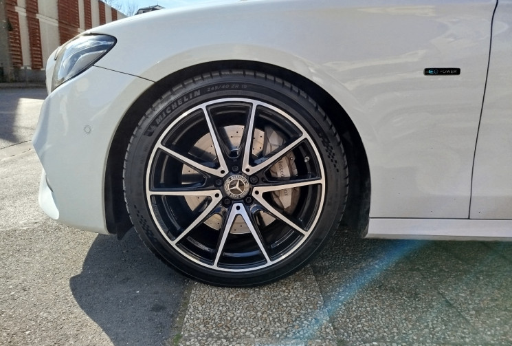 Mercedes CLASSE E 300De EQ Power 194 cv AMG LINE / BURNMESTER/ SUIVI MERCEDES 