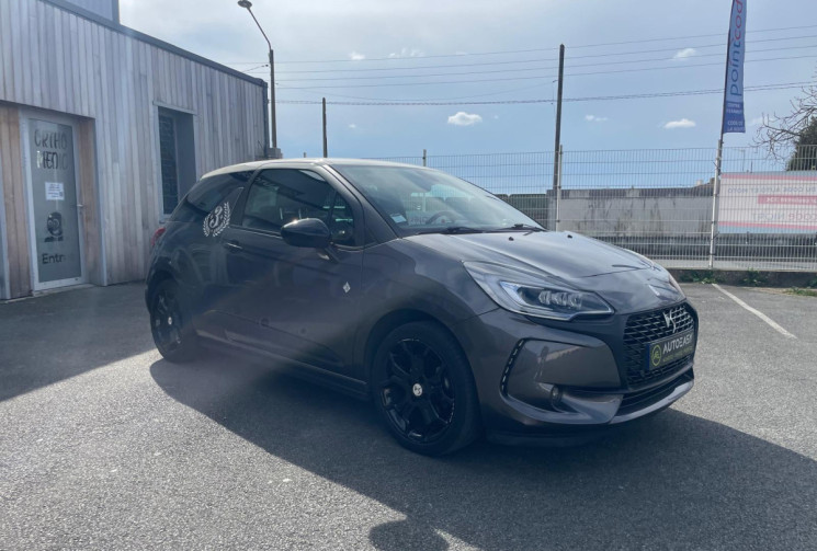 DS DS 3 1.2 THP 110 CV CAFE RACER - BOITE AUTOMATIQUE - TRES BIEN ENTRETENU - GARANTIE 12 MOIS