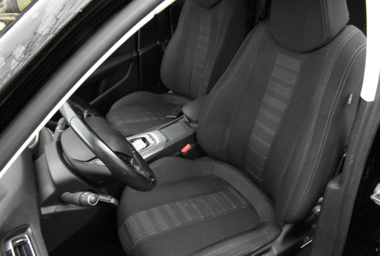 Peugeot 308 1.2 PURETECH 130CH S&S BVM6 ALLURE DISTRIB PEUGEOT NEUVE